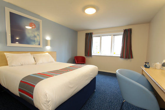 Travelodge Caerphilly Szoba fotó